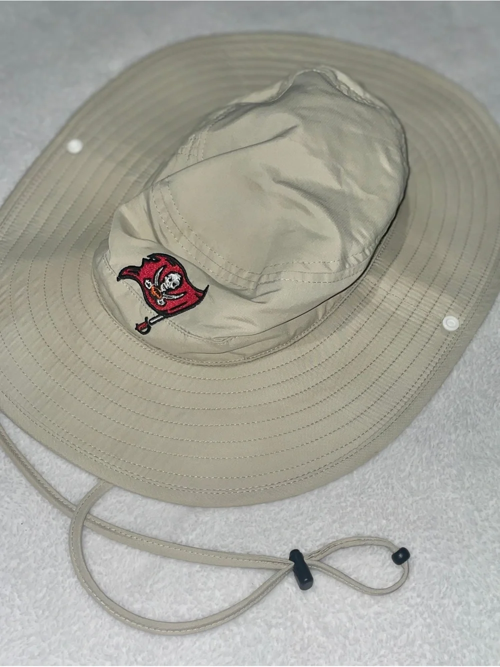Vintage Reebok NFL Onfield Equipment Tampa Bay Buccaneers Boonie Hat